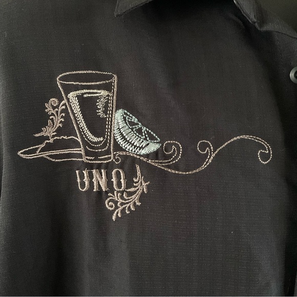 Cubavera Guayabera Shirt Large  Uno Dos Tres Tequila embroidered (P1) - Picture 3 of 9